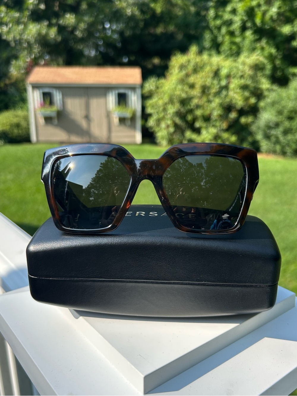 Versace Women's Tortoiseshell Square Frame Sunglasses Like New - Picture 1 of 5